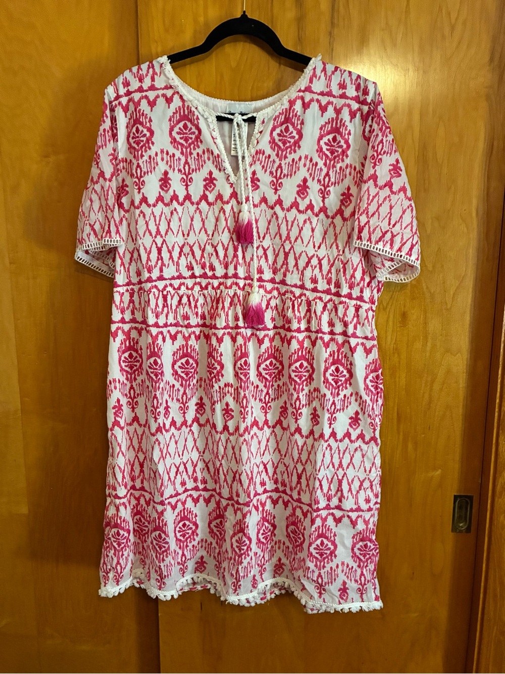 Tommy Bahama White Tunic with Pink Embroidery